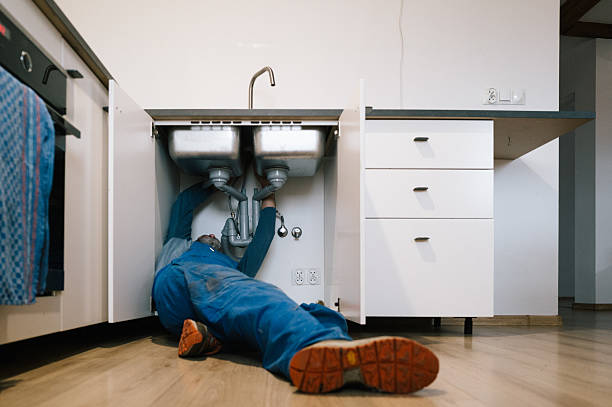 Professional Plumbing technician working in Estacada, OR